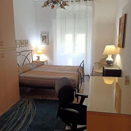 Appartamento Zona Centro Foce Genoa Luaran gambar